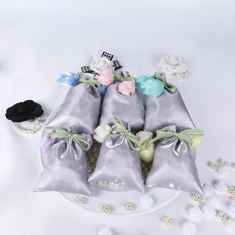 

New Water Silk Fabric Drawstring Pouch 2025 Best Pouches Tulip Design Luxury Jewelry Packing Bags Factory Wholesale Perfume Bags