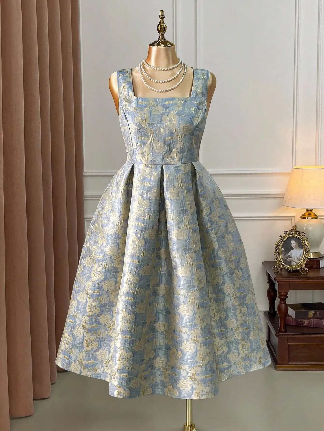 

Elegant Plus Size Vintage-Style Dress with Square Neck, Cinched Waist, Foil Floral Print