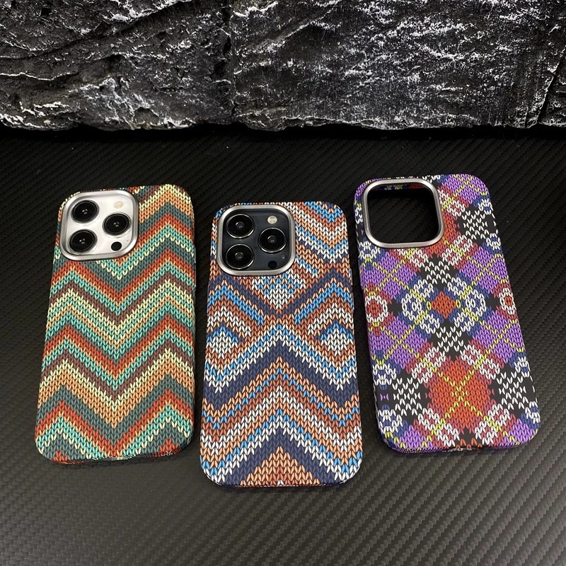 

High-end Carbon Fiber Braided Texture Case For iPhone 16 Pro Max 14 13 12 15 Pro Max Night Glow Magnetic Shockproof Cover