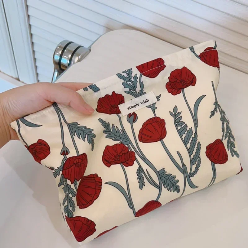 New Vintage Floral Clutch Makeup Bag Large Capacity Cosmetic Storage Bag Portable Travel Toiletry Organizer Storage Bag Pouch