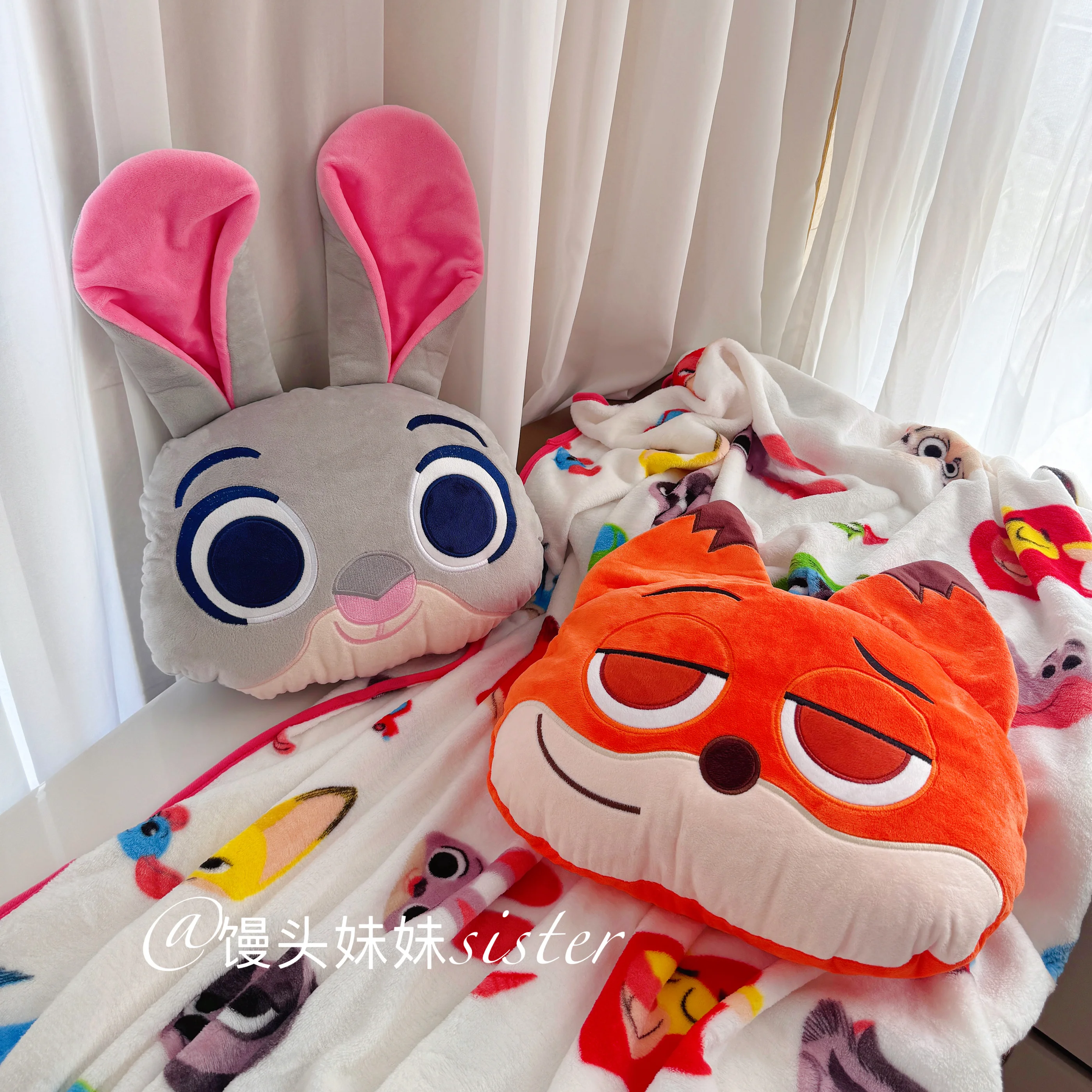 Cartoon Zootopia Back Cushion Blanket Lovely Stuffed Anime Judy Rabbit Nick Fox Throw Pillow Sofa Bed Xmas Gifts Girl