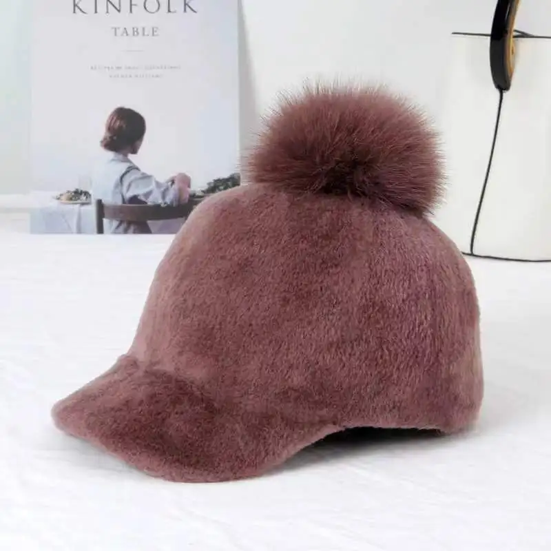 Autumn and winter new women\'s fur hat sheep velvet + fox ball ball cap