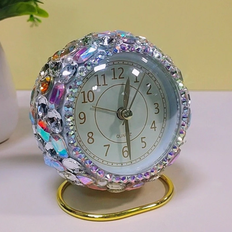 Modern Table Clocks Creative Living Room Desk Clock Bedroom Silent Desktop Watch with Light Interior Decoration Accessories