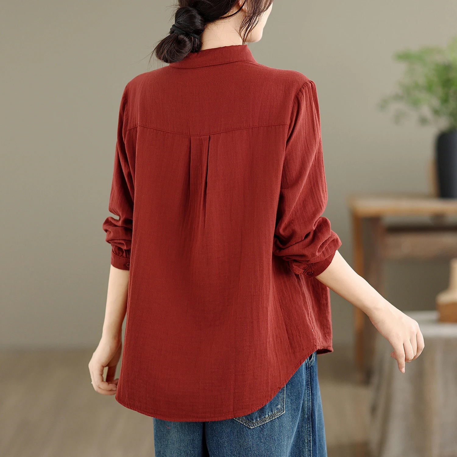 Damska długa koszulka z bawełny, miękka, przyjazna dla skóry, luźna, bazowa bluzka, jesienna moda, kwiatowy haft, uniwersalna, poliester...