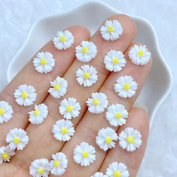 100Pcs New Cute Mini 8mm Mini White Chrysanthemum Series Flatback Ornament Jewelry Making Manicure Hairwear Accessories