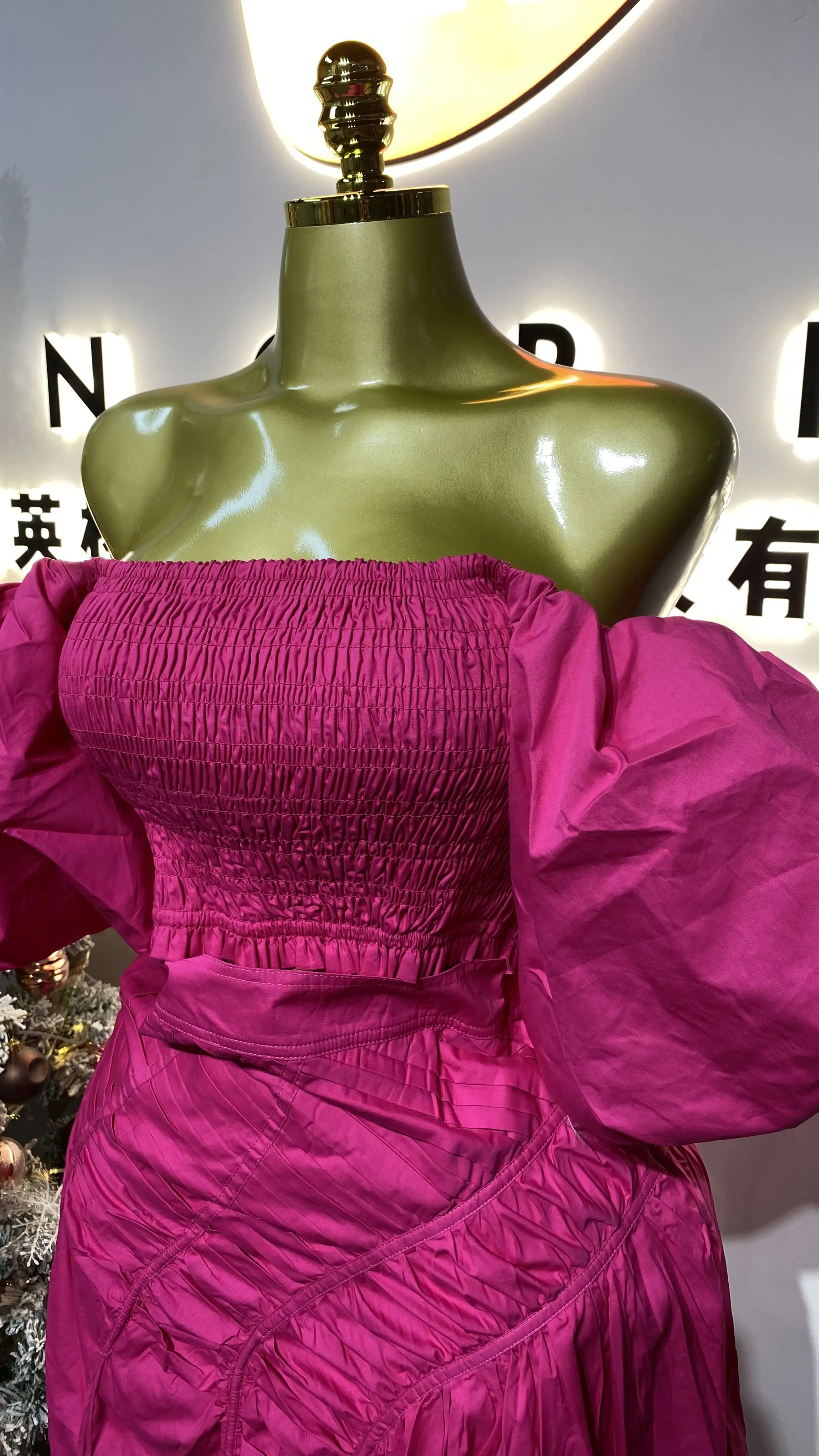 2025 New High-Quality Holiday Style Suit - One-Shoulder Tube Top with High Waist and Pleats-GZXX218