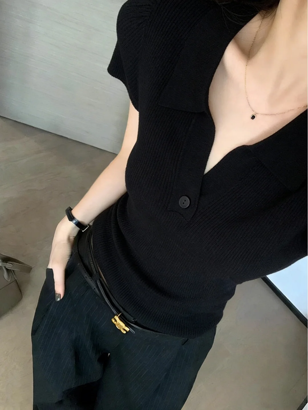 Gray Knitted Short Sleeve  Shirt Women's Summer Slim Fit Casual Style High Intelligence Sensation Turn-down Collar Top