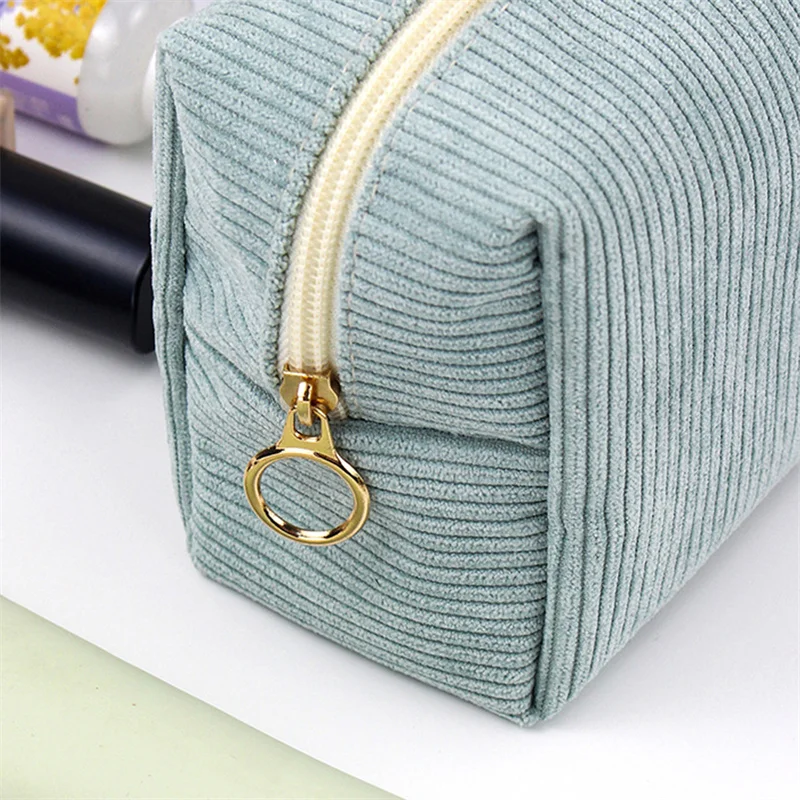 Fashion Cosmetic Bag Corduroy Women\'s Makeup Bag Large Capacity Portable Hand Carrying Storage Bag Travel Wash Bag 2024 New