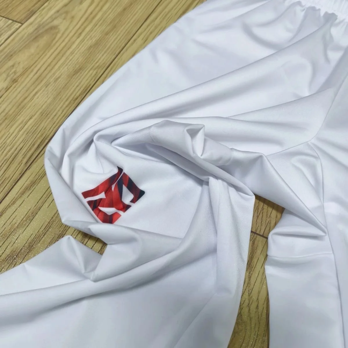 ملابس رياضية ضيقة جديدة لمدة 25 عامًا، ملابس رياضية للتايكوندو سريعة الجفاف، ملابس رياضية ضيقة على شكل حرف V من التايكوندو رفيعة #5