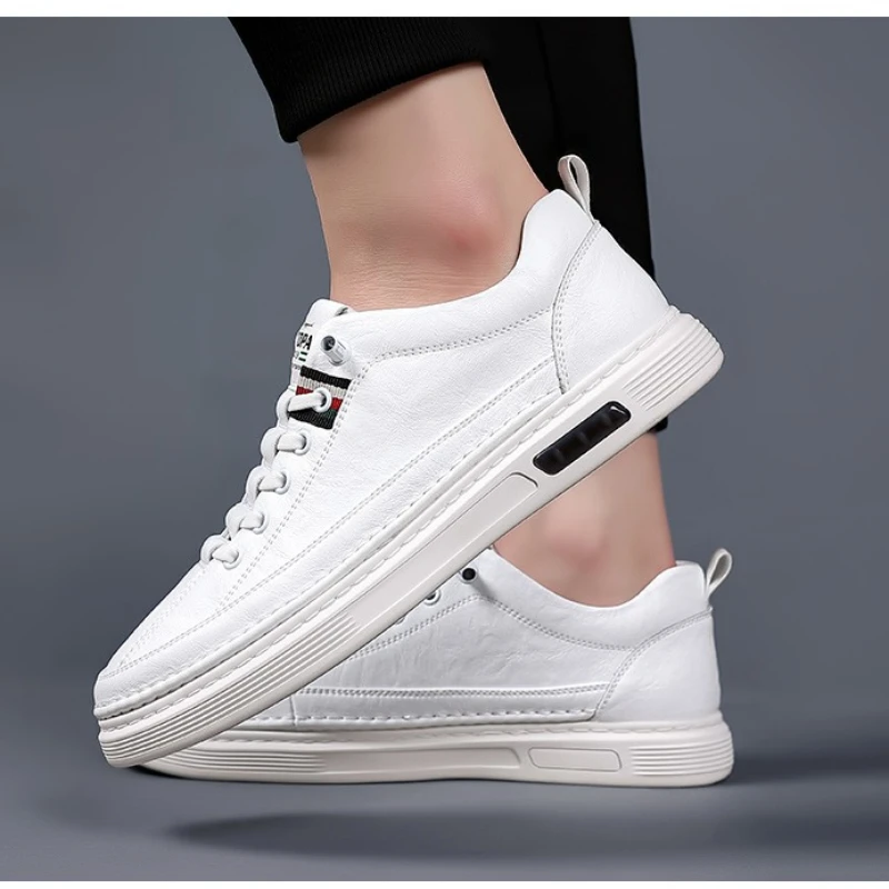 حذاء رجالي ذو نعل مسطح للربيع/الخريف برباط علوي متعدد الاستخدامات كاجوال من الجلد فائق النعومة يسمح بمرور الهواء