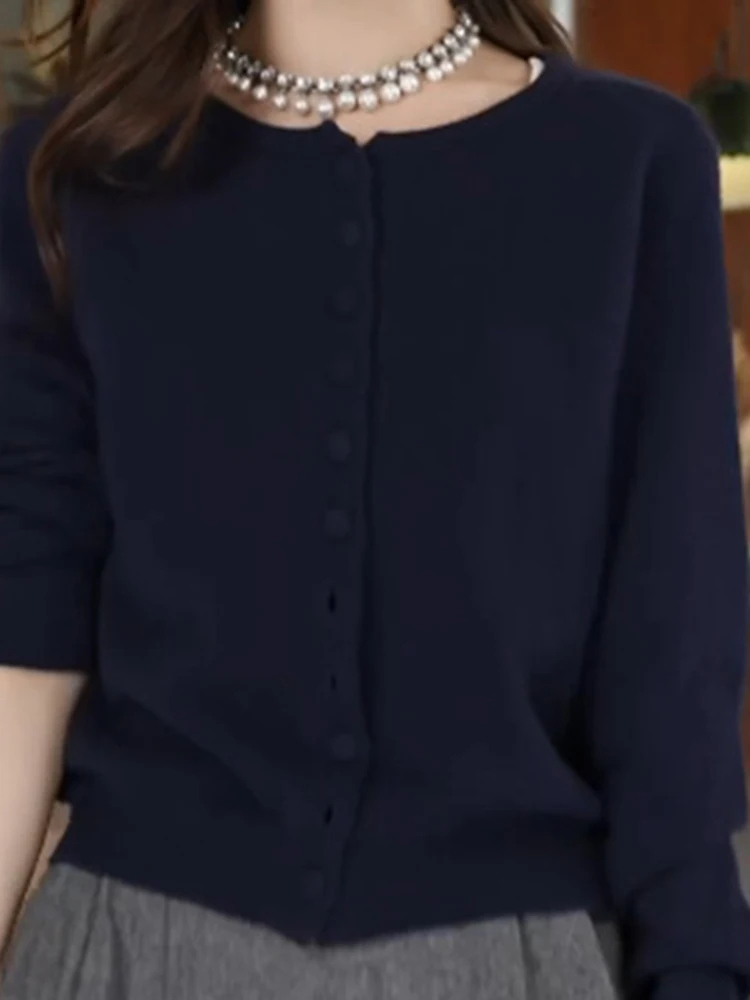 

Новый женский вязаный кардиган с круглым вырезом и длинными рукавами, повседневный, универсальный, антивозрастной, фиолетовый, 2024