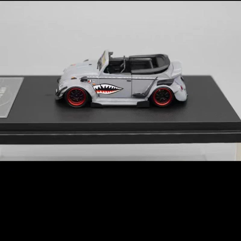 1:64 Model Car RWB Beetle Alloy Die-cast Vehicle - Matt Green Model Number Scale Battery Type Features Material Barcode Voltage