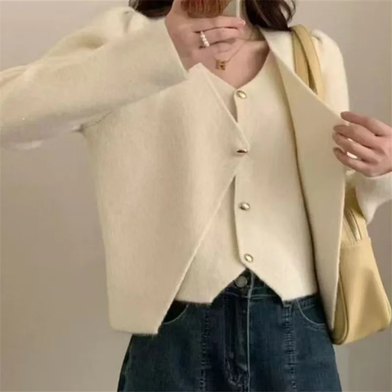 2024 Autumn/Winter New Women's French Small Fragrant Style Fake Two Piece Knitted Cardigan Over Solid Color Sweater Coat