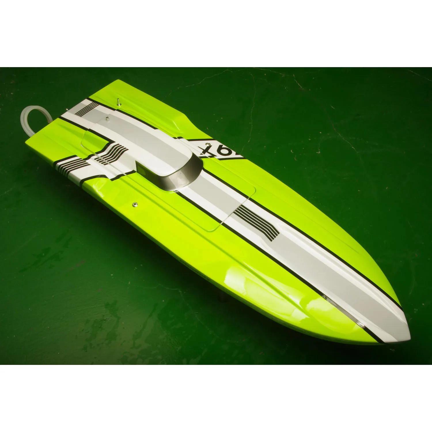 

Toys DTRC RC Racing Boat Kevlar X79 Remote Control Electric Ship Brushless Motor ESC 3KG Servo Painted 6S Battery Flysky Radio