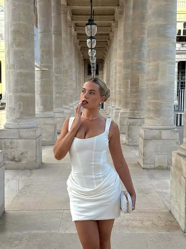 

Летнее облегающее мини-платье без рукавов с открытой спиной и шнуровкой, сексуальное клубное/вечернее платье, короткое платье-туника с корсетными вставками, бандажное платье-роба для женщин, коллекция 2026 года