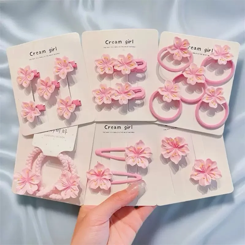 

Flower Hair Clip Girls Bangs