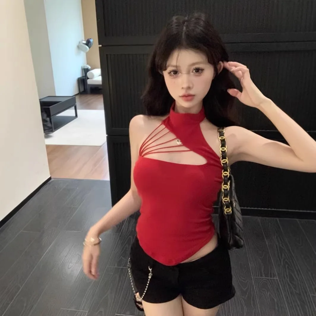 Red Hollowed-out Halter Top Women's Design Sense Base Vest Slimming Short Top For Hot Girls