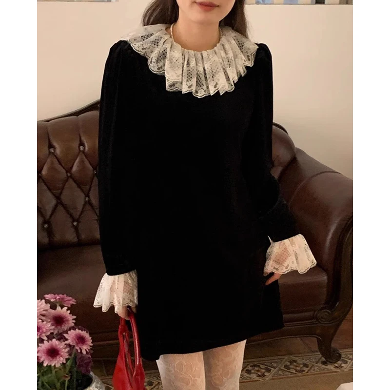 Korejpaa Korean Fashion Black Dress Autumn Elegant Lace Collar Patchwork Velvet Mini Dresses Women Flare Sleeve Vestido De Mujer