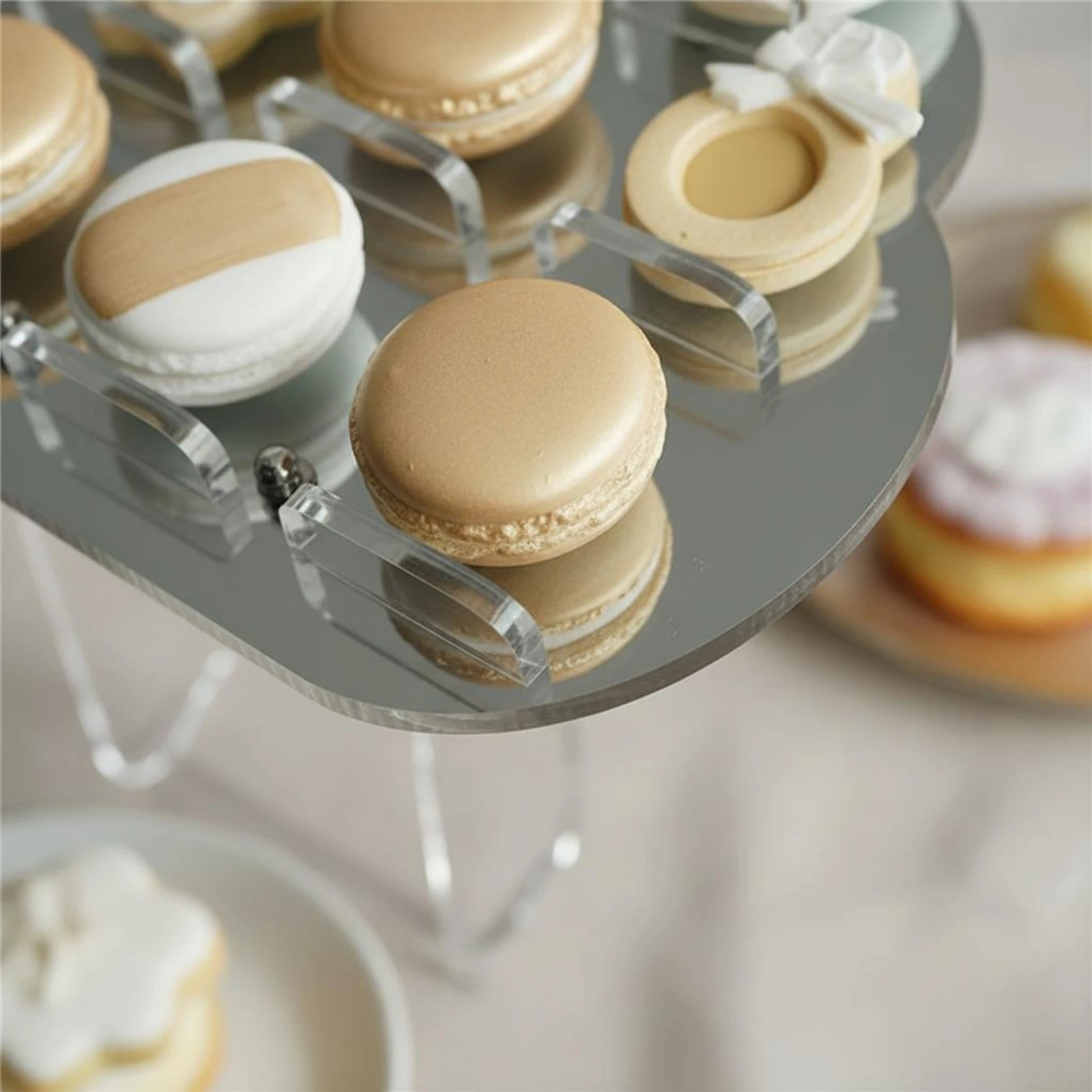 Cloud Shape Dessert Rack Reusable Acrylic Dessert Holder Macaron Display Stand Sturdy Iron Legs Serveware Elegant for Bakers