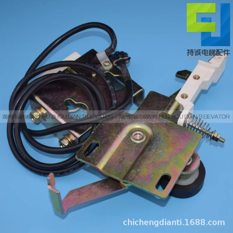 Applicable to modern elevator door lock device, door lock hook switch 162C098G03/02/01