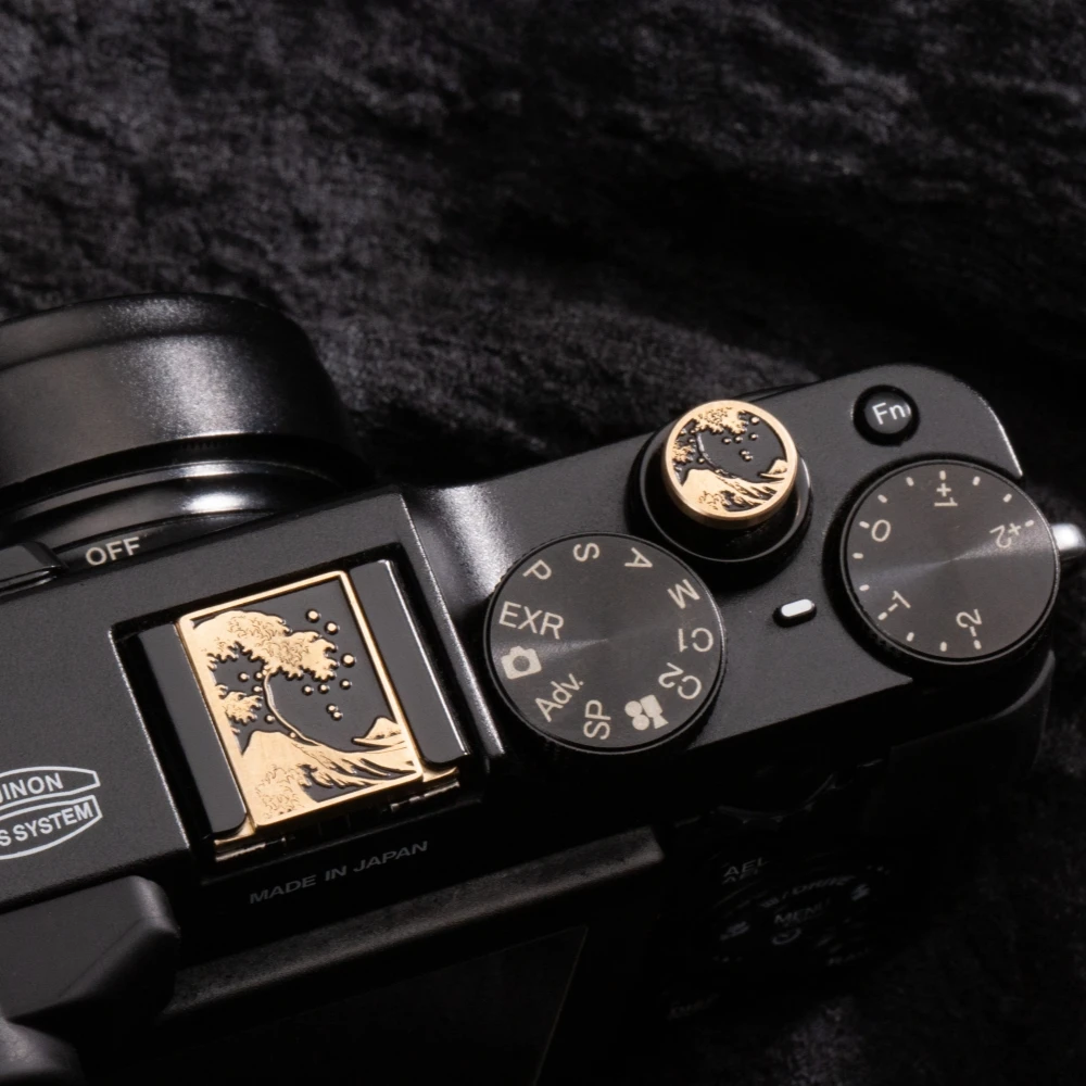 The Great Wave off Kanagawa Camera Metal Hot Shoe Cover Protector Cap Shutter Button For Sony A6700 A7C2 Fujifilm X100V Nikon ZF