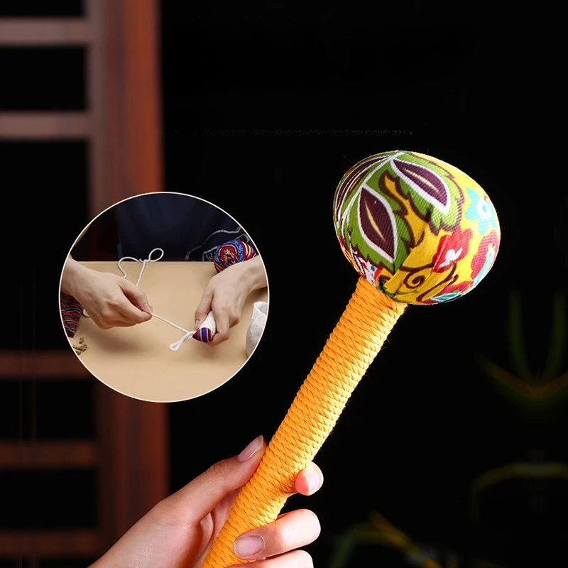 

Long-Handled Wormwood Massage Hammer for Lymphatic Drainage Manual Full Body & Back Relief Stress Reduction Nylon Material 1PCS