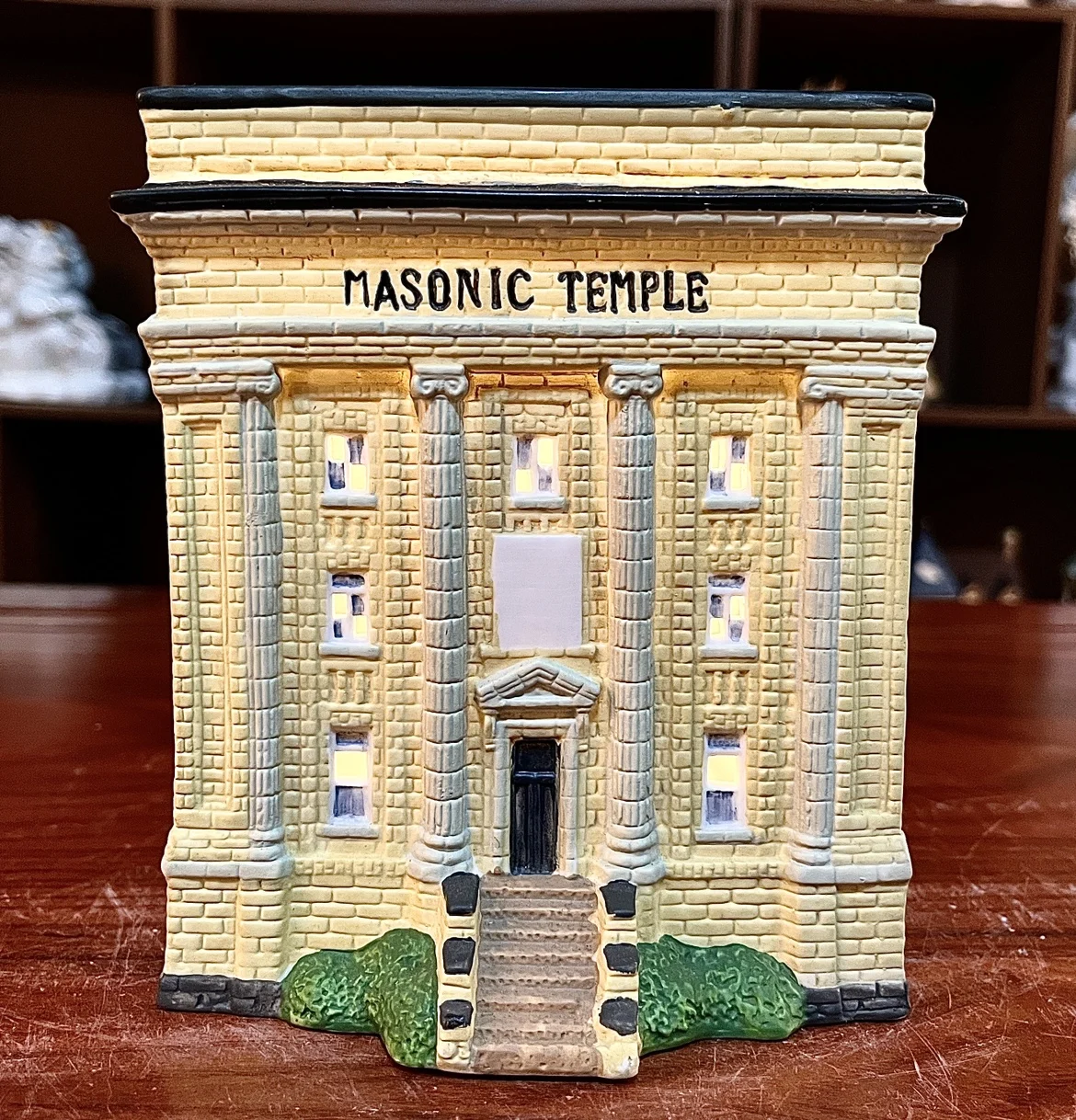 

Home Decor Owell Creative European Building Figures Masonic Temple Model Figurine with Lamp Home Furnishing Living Room Ornament