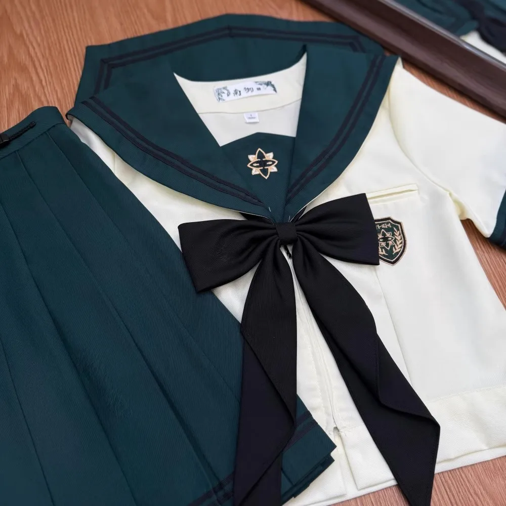 Uniformi Seifuku giapponesi verde scuro per ragazze della scuola Abito da marinaio universitario coreano Sailor Fuku Studenti a maniche corte Uniformi Jk