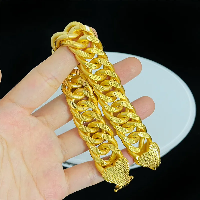 Classic retro western moulds forge Flat Cuban Link Bracelet for men arranged with sturdy 24K Gold holding complete AU999