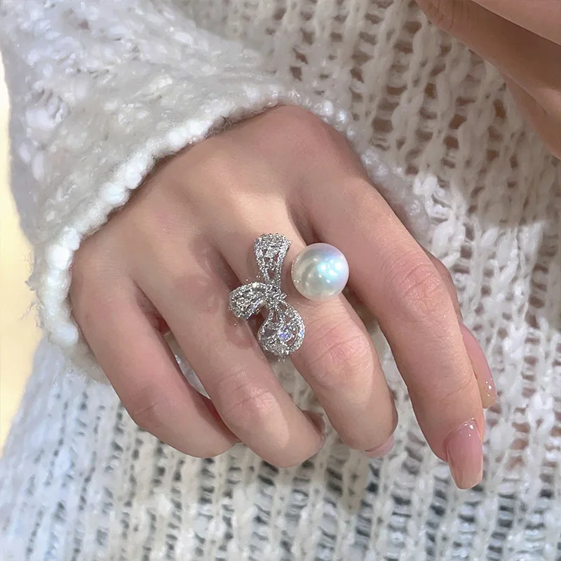 Natural Shell INS Light Luxury Niche Inlaid Diamond Bowknot Comparable to Pearl Open Ring for Women Fashion Index Finger J
