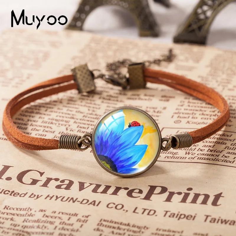 2022 New Ladybug Flower Panting Leather Bracelet Round Glass Dome Photo Bracelets Handmade Jewelry For Women