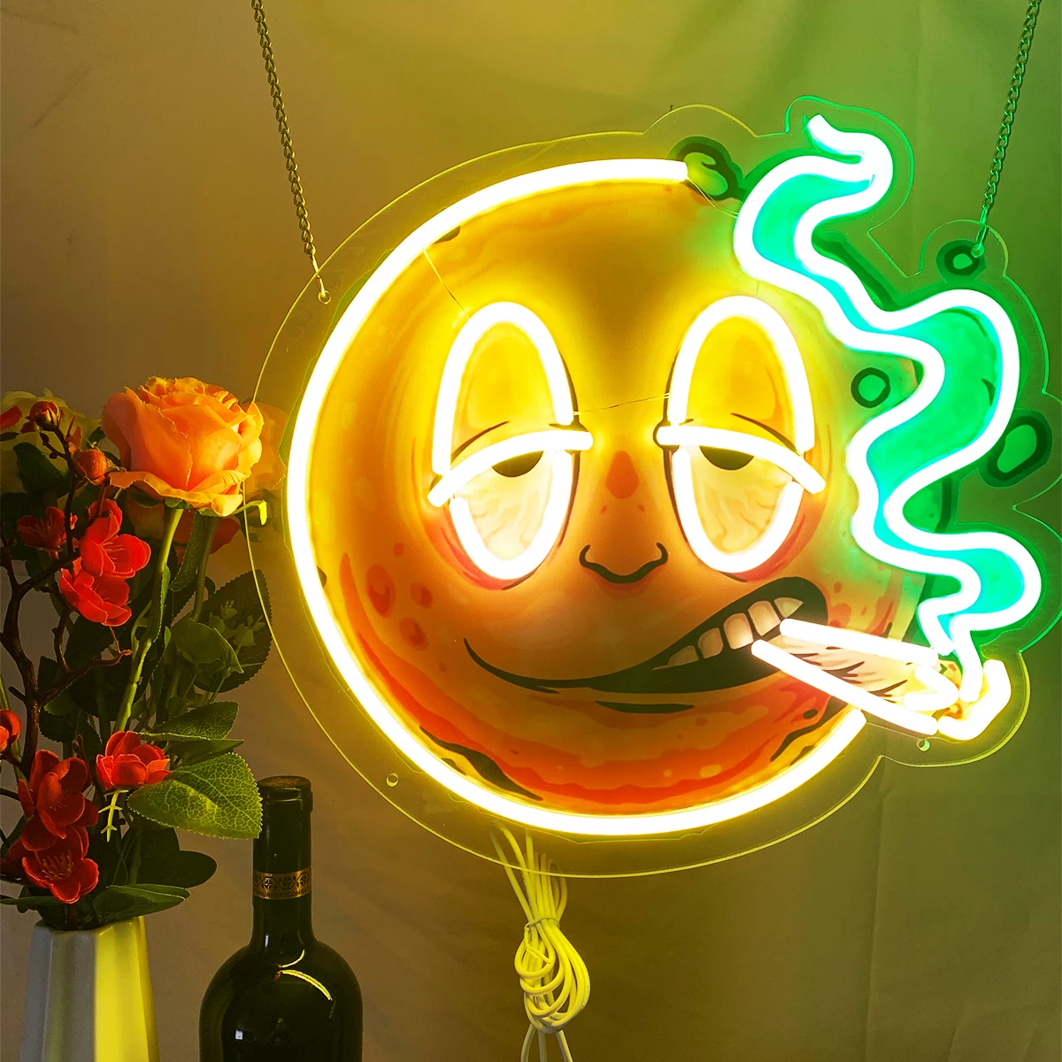 Le luci al neon per il viso da fumo si applicano alla festa del bar della stanza nei luoghi pubblici, creando un'atmosfera di luci al neon decorative