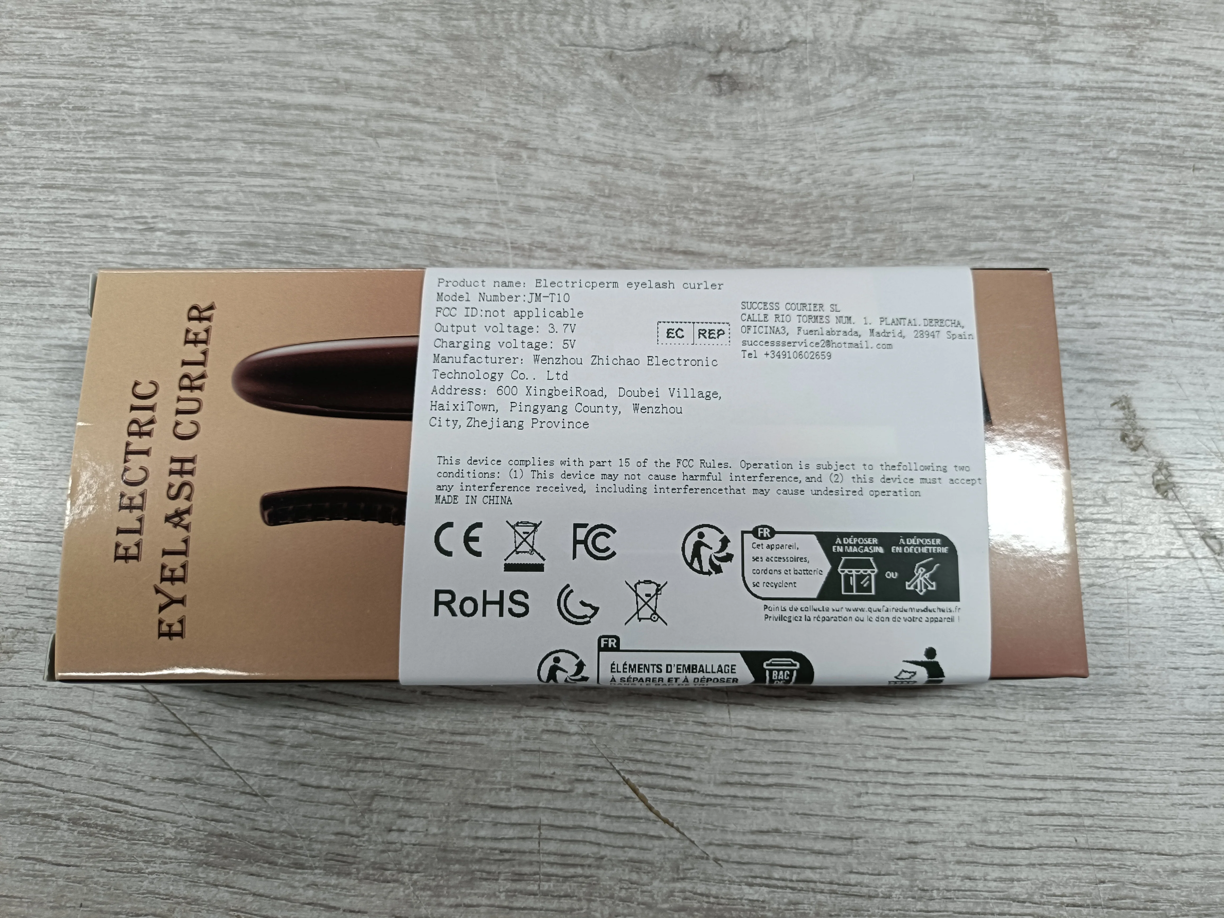 Portable mini eyelash curler, fast heating, intelligent temperature adjustment, LCD display temperature, portable makeup tool