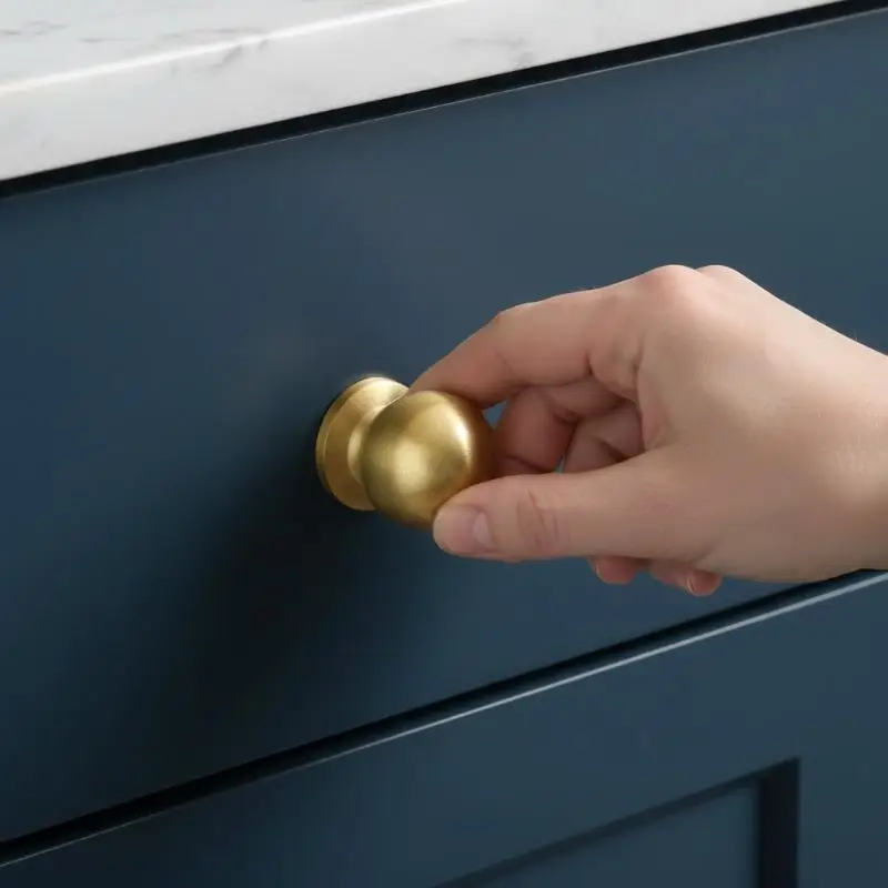 Retro Brass Ball Cabinet Knob Single Hole Distressed Finish Round Drawer Pull Handle for Farmhouse Furniture Decor