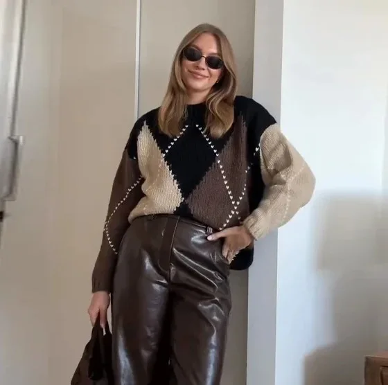 

Women's Lazy Round Neck Knit Sweater Autumn/Winter Vintage Diamond Pattern Color Block Pullover Knitwear Tie Design Top