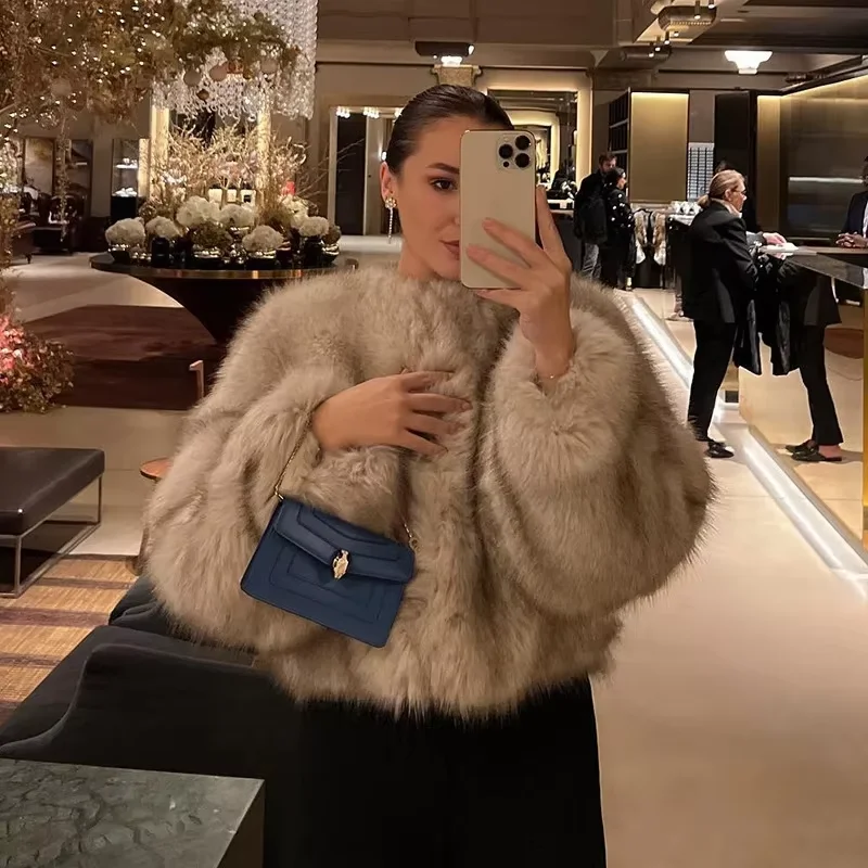 Women's Short Plush Warm Coat Thick Artificial Fur Winter Fluffy Dyed Fox Fur Jacket for Cold Weather Fashion Indoor Outdoor Tra