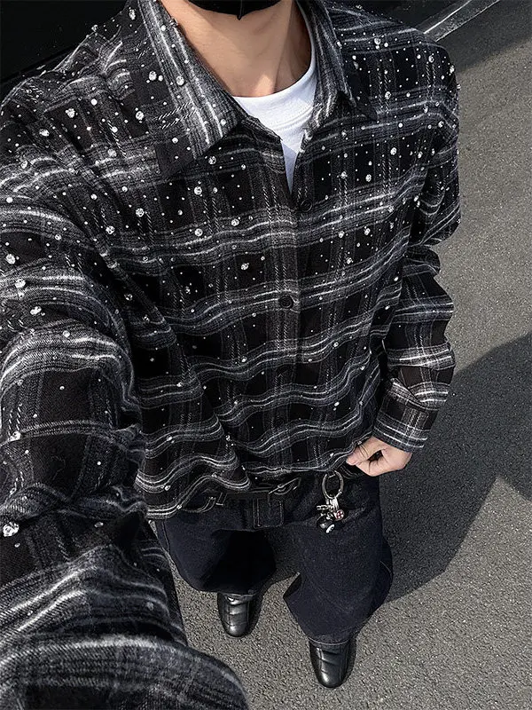 

Autumn 2025 Men's Plaid irt Long Sve Loose Fit Retro American Sle Heavy Embellied Diamond Casual Outerwear