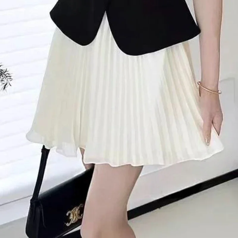 Pleated Skirt Female Outfits Vintage Clothing Trend 2025 Vacation Full Festival New In The Same Sets Women's Two Suits Piece Set