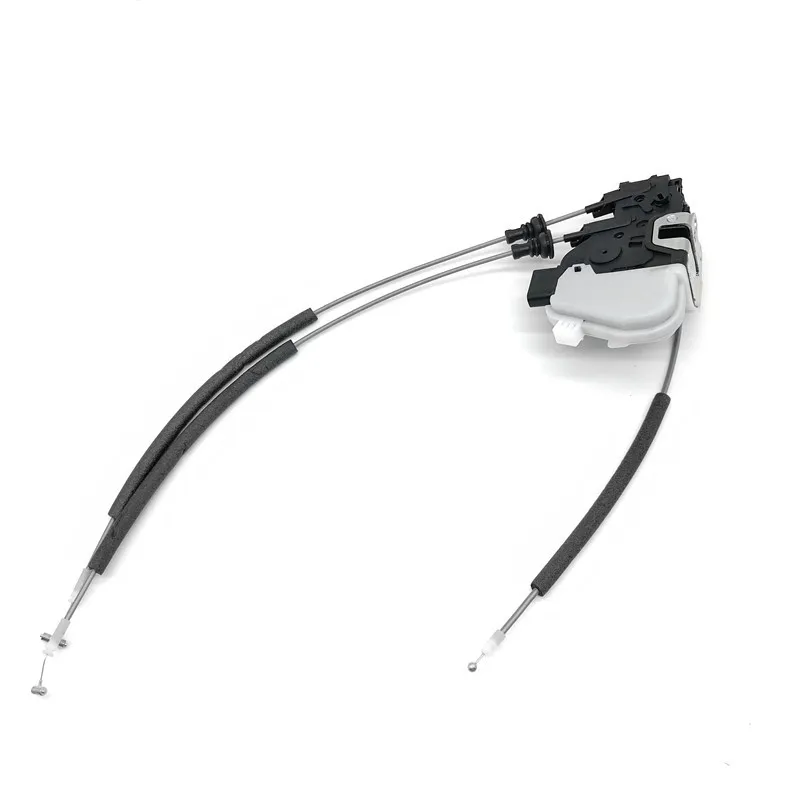 pieces-automobiles-serrure-de-hayon-814102w000