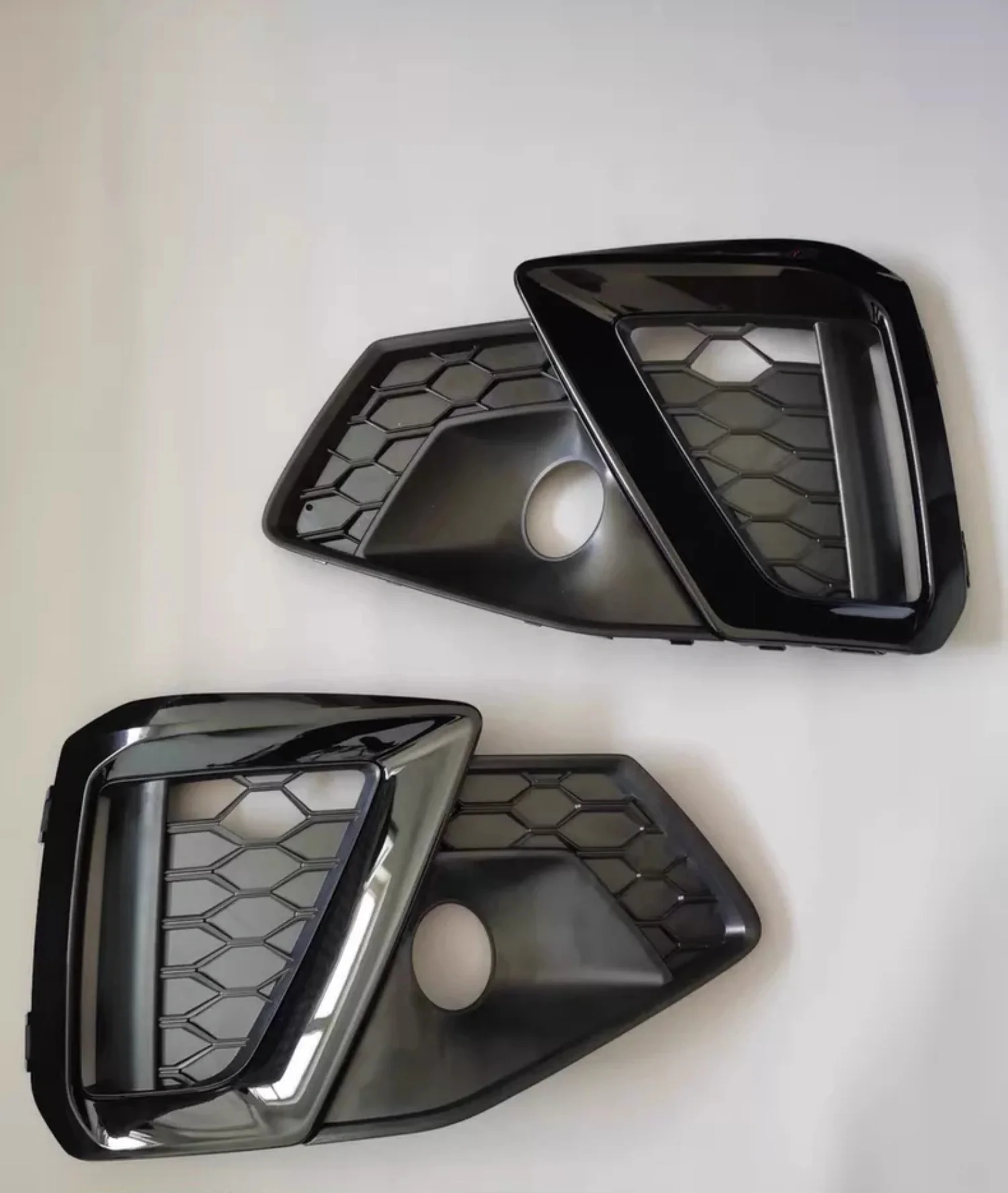 

Car Accessories Front Fog Lamp Frame For Audi A4L20-23