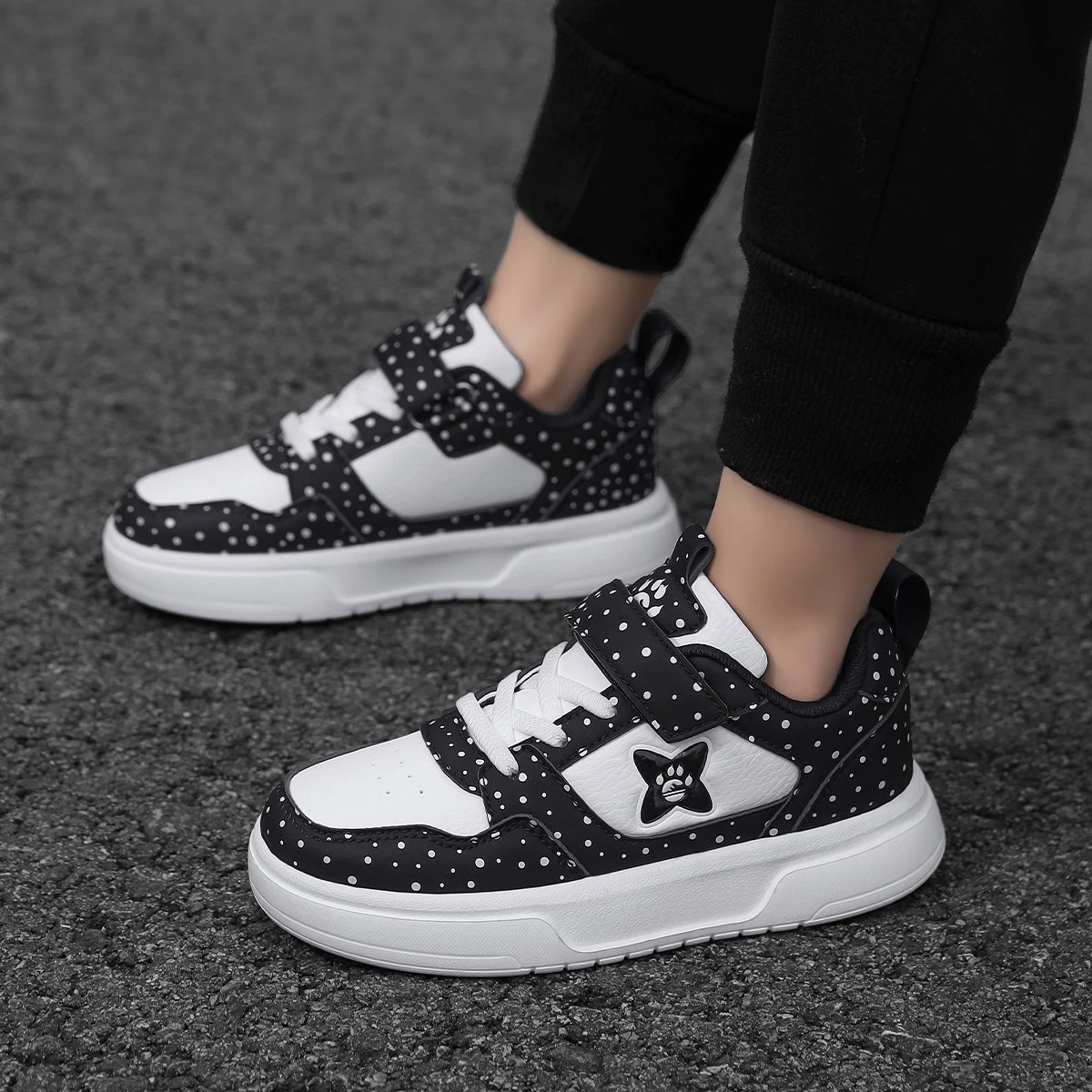 

Children's Sports Shoes Summer Boys' Casual Board Shoes Girls' Baby Shoes Fashionable Soft Soled Baby Shoes for Ages 7-14