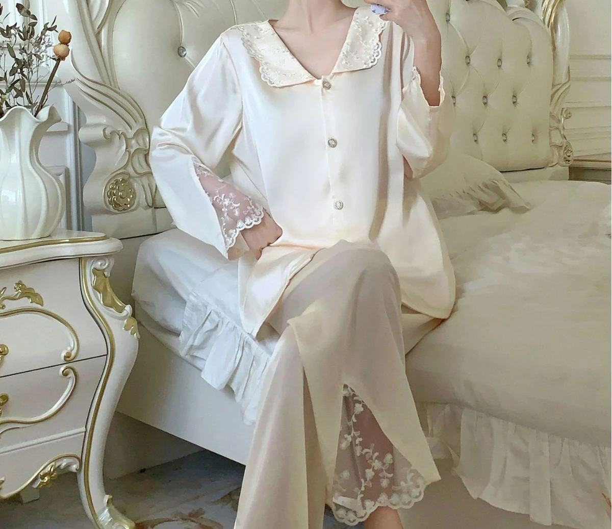 

New Pajamas Women's Silk Long-sleeved Spring and Autumn Suits Can Be Worn Outside Girls' Ice Silk Cardigan Loungewear