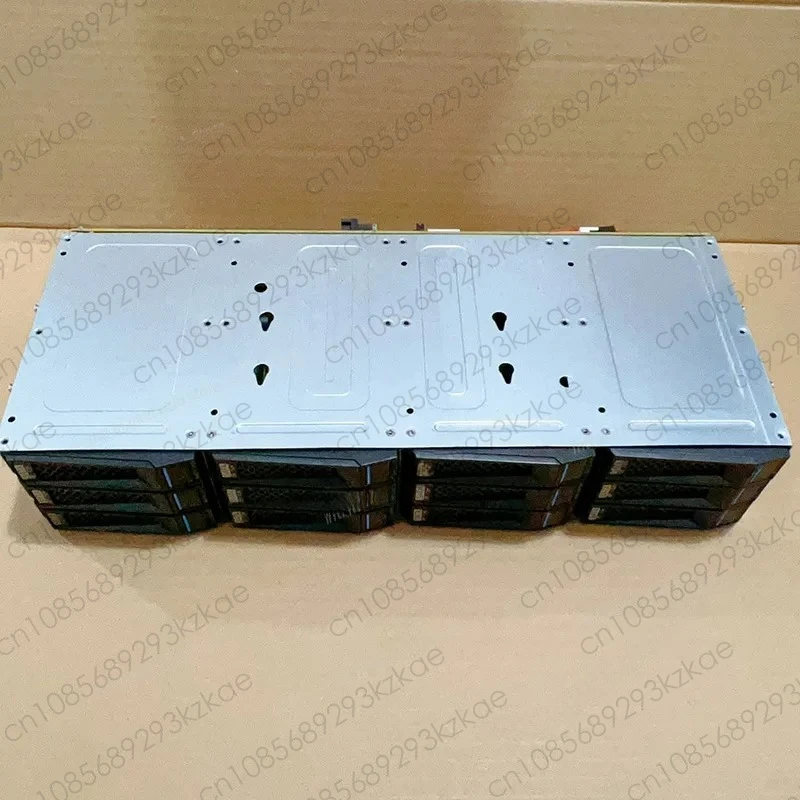 12-bay hard drive cage, hot-swappable 3.5-inch hard drive, 24/36 expansion SAS/SATA hard drive