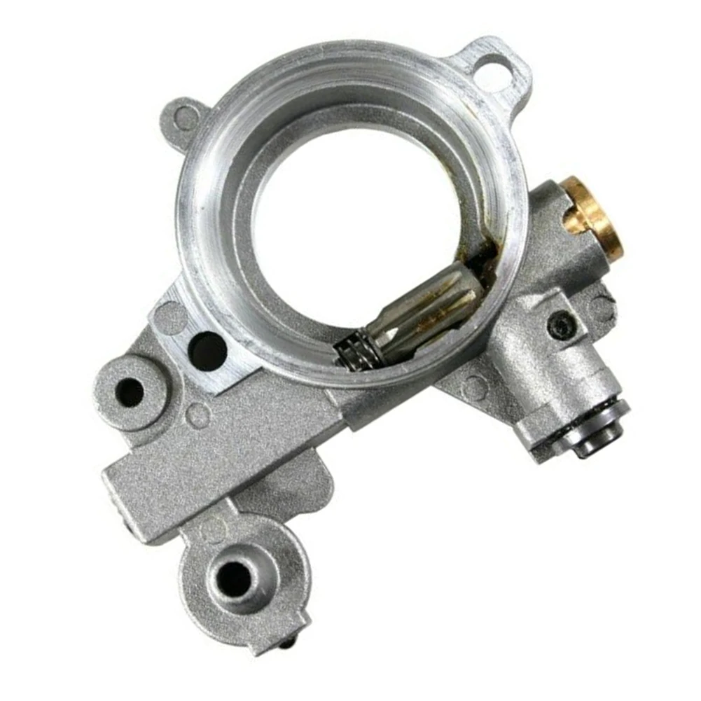 

Chainsaw Parts Engine Oil Pump Garden Easy Installation Garden Power Accessories Oil Pump Replacement Chainsaw Replacement Part