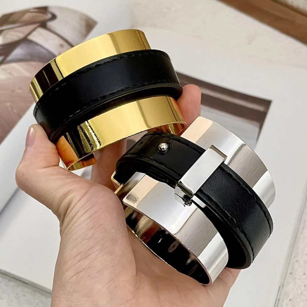 

Браслет-манжета из металла с эффектной отделкой, золотистый/серебристый, с пряжкой-ремнем, кожаный, съемный, в стиле панк, женский, открытый браслет-манжета