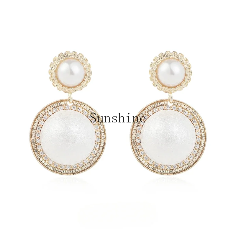 

French retro exaggerated cotton pearl earrings femininity elegant diamond-set earrings