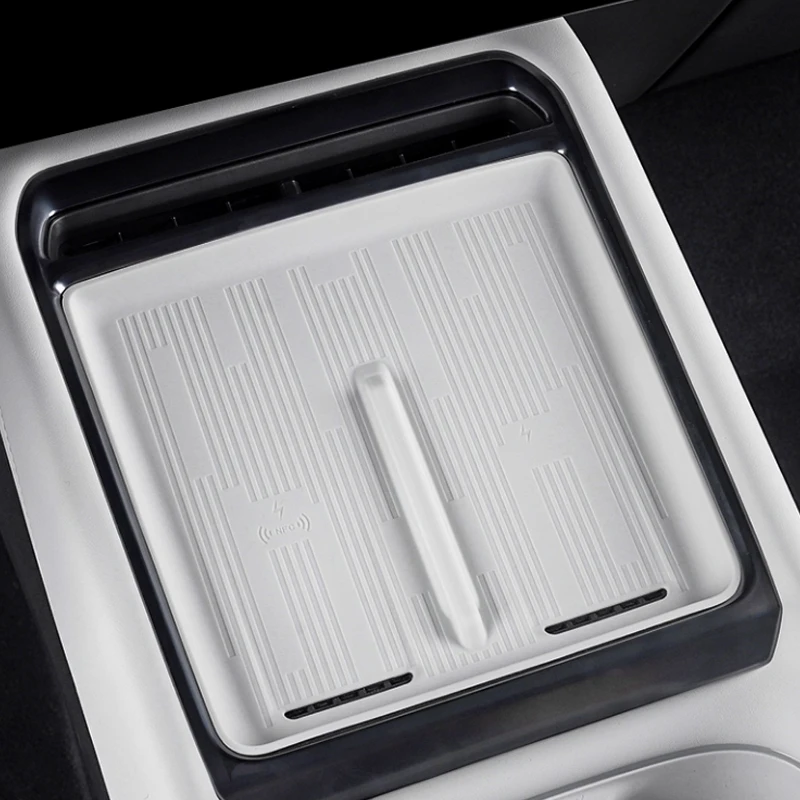 

For XPeng P7 2025 2026 Wireless Charging Silicone Pad Storage Protection Pad Interior Decoration Special Car Accessories