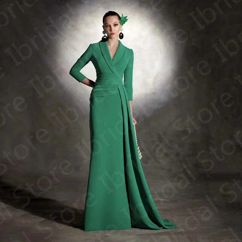 2023 Latest Simple Green Mother of the Bride Dress Mermaid  Dresses V Neckline 3/4 Sleeves Wedding Party Gowns On Sale