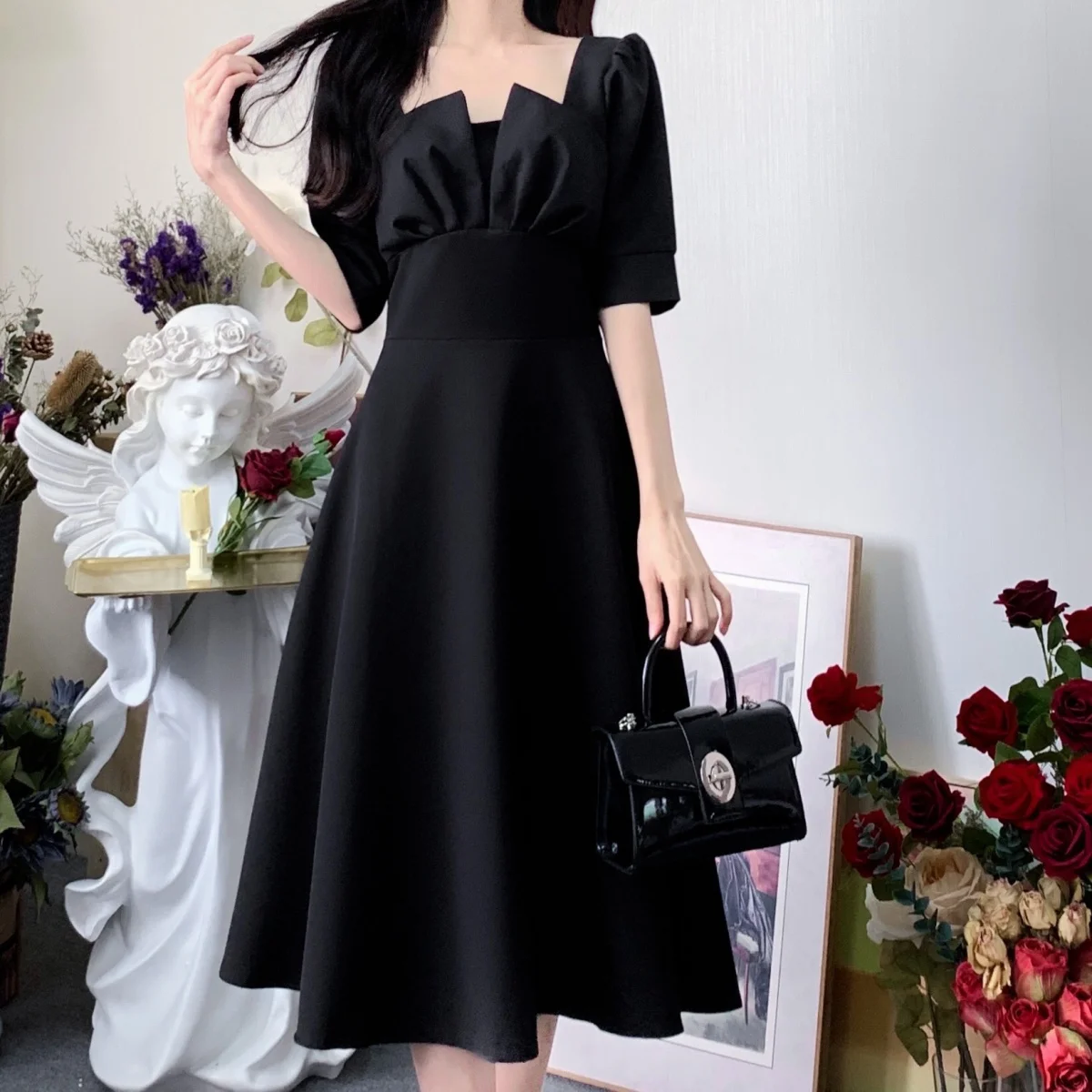 

summer dress Retro little black dress 2024 summer new French luxury fashion temperament waist slim dress