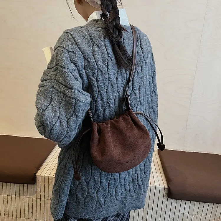 

Новая женская сумка-тоут из кожи личи 2026 года, универсальная, разноцветная, с пряжкой